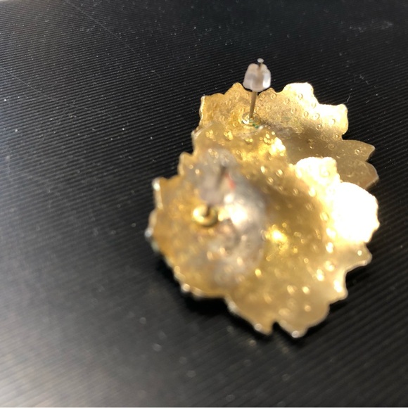 Vintage Cloisonne Blue Enamel Hibiscus Earrings / Pierced Studs/ Goldtone Flower - Picture 4 of 5